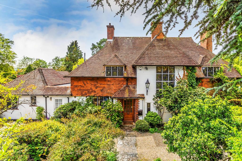 Fairmile Lane, Cobham, Surrey, KT11 4 bed detached house for sale £