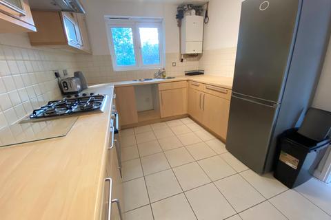 4 bedroom semi-detached house to rent, Sadler Court, Manchester M15