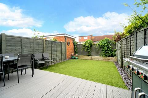 14 Nova Mews, Sutton, SM3 9HY