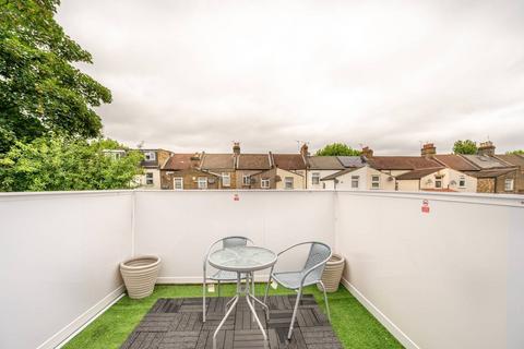 1 bedroom flat to rent, Prestbury Road, Forest Gate, London, E7