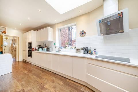 4 bedroom semi-detached house for sale, Brunswick Road, Hanger Hill, London, W5