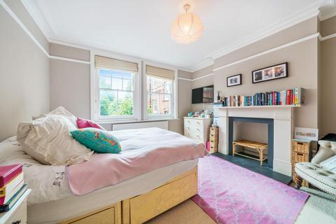 3 bedroom flat for sale, Queens Club Gardens, Barons Court