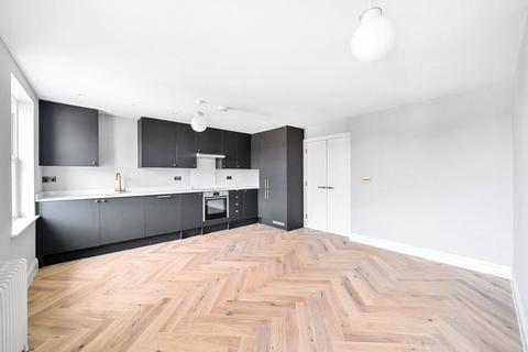 2 bedroom flat for sale, Church Road, Teddington, TW11