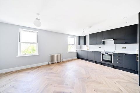 2 bedroom flat for sale, Church Road, Teddington, TW11