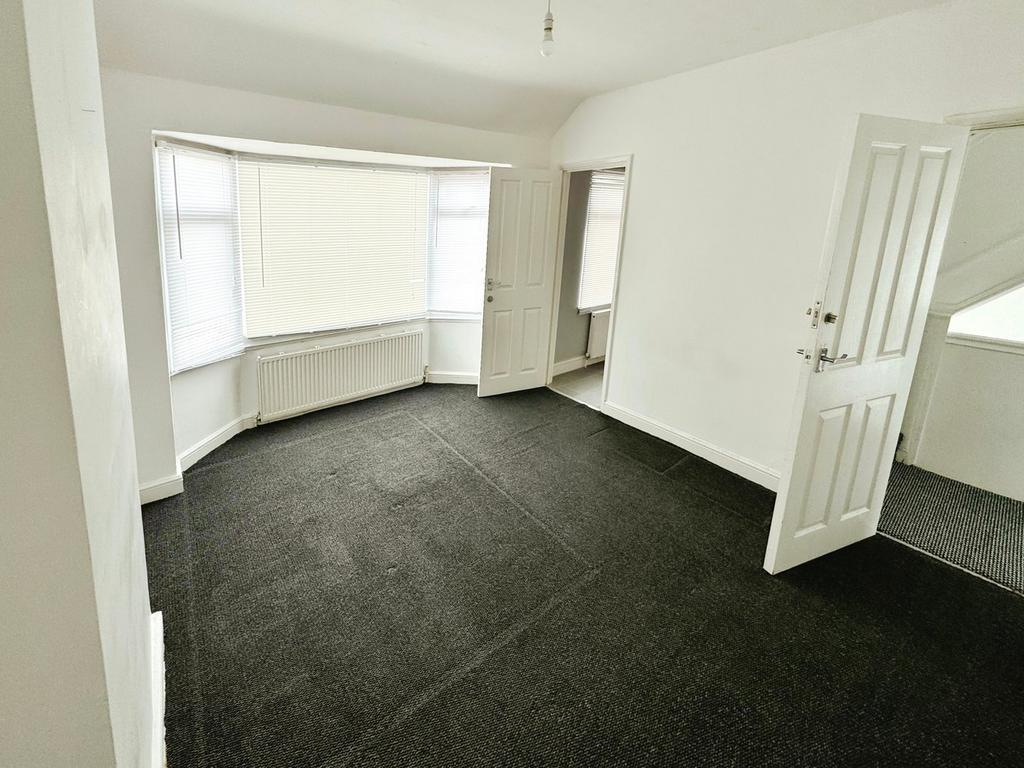 Front Bedroom (1st Floor)