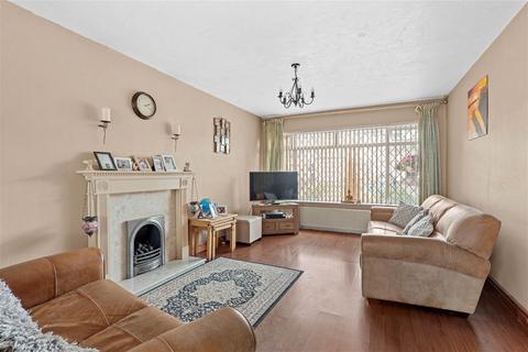 3 bedroom detached house for sale, Kilbury Drive, Worcester, WR5 2NG