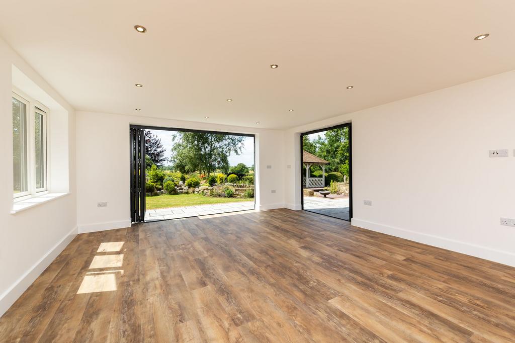 Dining/Family Room