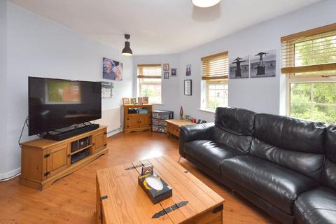 2 bedroom apartment for sale, The Rowick, Wakefield, West Yorkshire