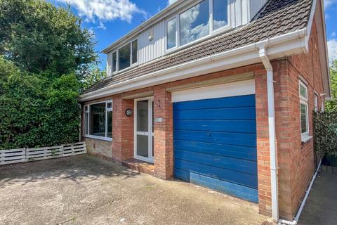 3 bedroom detached house for sale, Nelson Street, Gainsborough, Lincolnshire, DN21