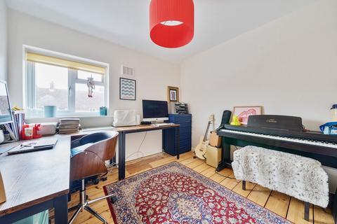 31 Roman Way, Folkestone, CT19 4LB
