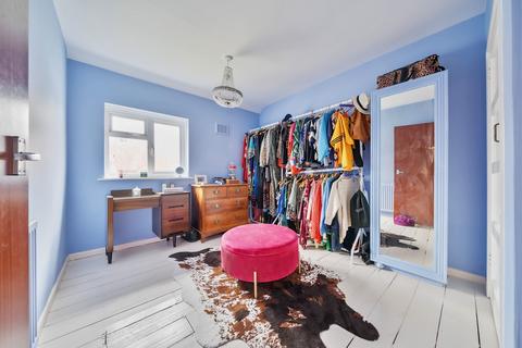 31 Roman Way, Folkestone, CT19 4LB