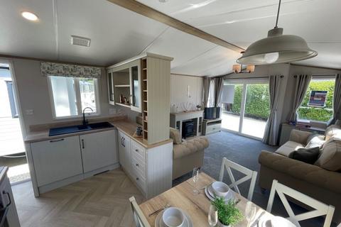 2 bedroom park home for sale, Par Sands Coastal Holiday Park