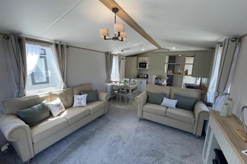 2 bedroom park home for sale, Par Sands Coastal Holiday Park