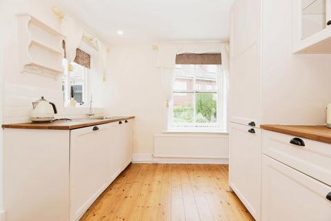 2 bedroom terraced house for sale, Between Streets, Cobham KT11