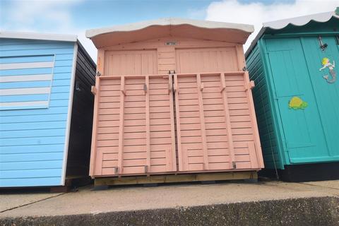 Chalet for sale, Walton on the Naze CO14