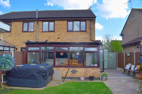 3 bedroom semi-detached house for sale, Oakfield Close, Brigg, DN20