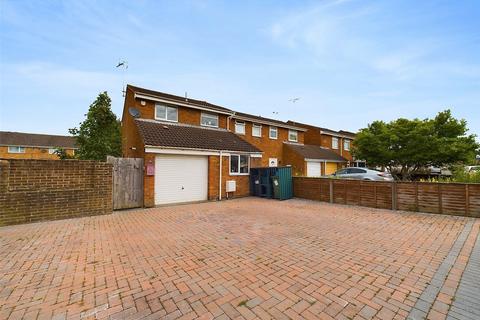 3 bedroom semi-detached house for sale, Church Drive, Quedgeley, Gloucester, Gloucestershire, GL2