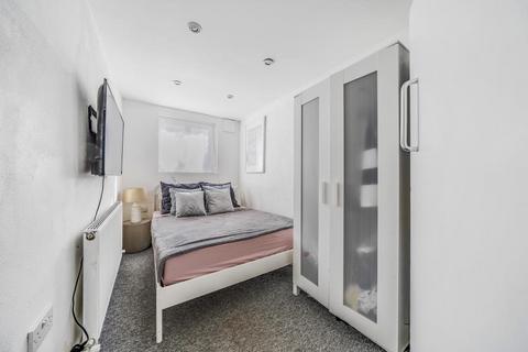 3 bedroom flat for sale, Archway Road,  London,  N6,  N6