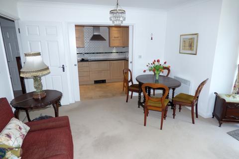 2 bedroom apartment for sale, Cornsland Close, Upminster RM14