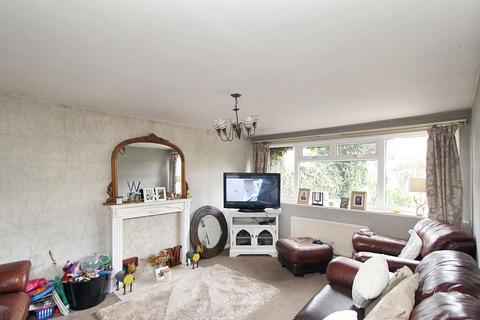 3 bedroom terraced house for sale, Hazeldene Avenue, Kenton Bar, Newcastle upon Tyne, Tyne and Wear, NE3 3XU