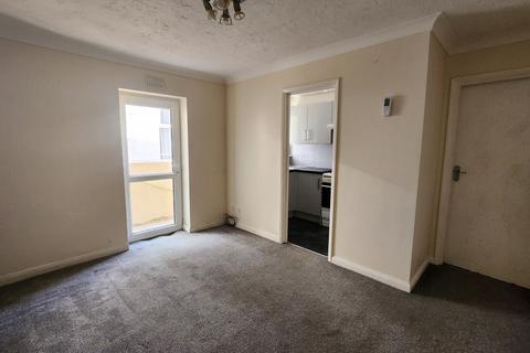 1 bedroom ground floor flat to rent, Aldwick Road Bognor Regis PO21