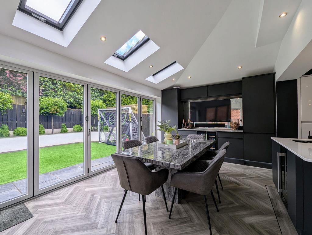 Kitchen / Diner