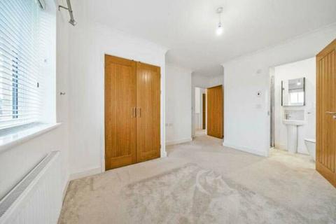 3 bedroom semi-detached house for sale, Tilia Close, Windsor, SL4