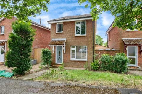 3 bedroom detached house for sale, The Mount, Ringwood BH24