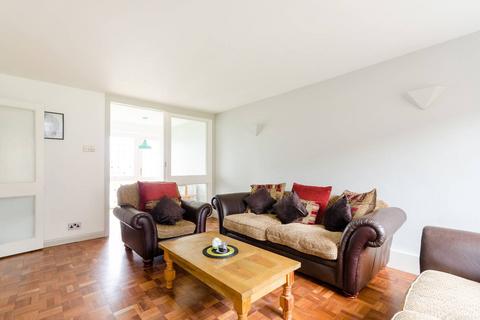 2 bedroom flat to rent, Ewell Road, Surbiton, KT6