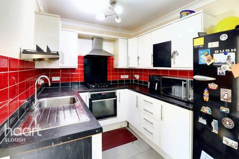 3 bedroom maisonette for sale, Broadmark Road, Slough