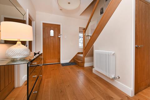 undefined, Leasway, Upminster RM14