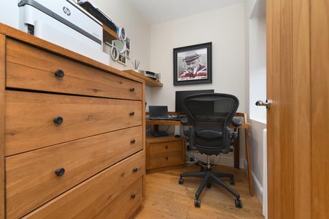 undefined, Leasway, Upminster RM14