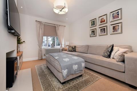 undefined, Leasway, Upminster RM14