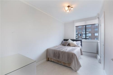 2 bedroom flat to rent, The Quadrangle, London