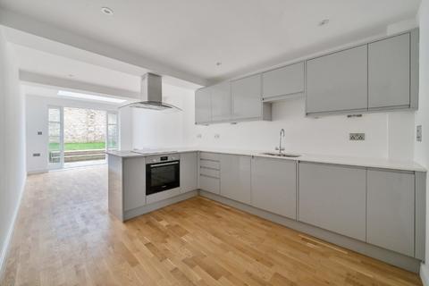 2 bedroom end of terrace house for sale, Church Road, Shepperton, Surrey