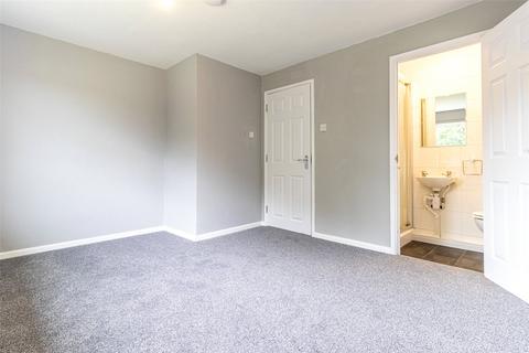 22 Fareham Close, Park North, Swindon, SN3 2NY