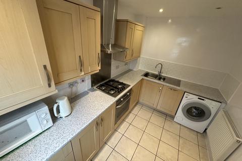 4 bedroom terraced house to rent, Clearwell Gardens, Cheltenham GL52