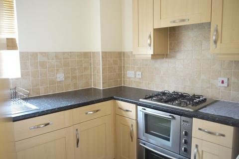 2 bedroom flat to rent, Weymouth Drive, Chafford Hundred, RM16