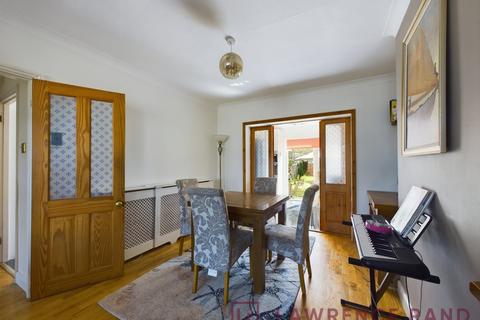 660 Field End Road, Ruislip, HA4 0QR
