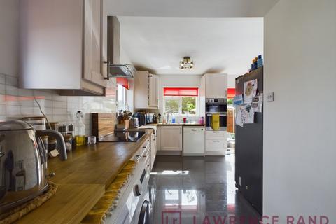 660 Field End Road, Ruislip, HA4 0QR