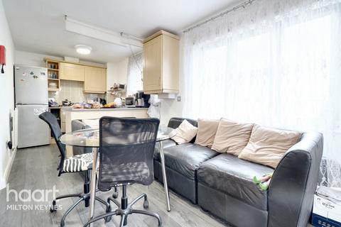 3 bedroom apartment for sale, Oakworth Avenue, Broughton