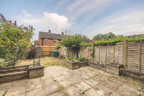 3 bedroom terraced house for sale, St Margarets Close, Iver Heath, SL0