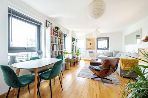 1 bedroom apartment for sale, Burford Wharf Apartments, 3 Cam Road, London, E15