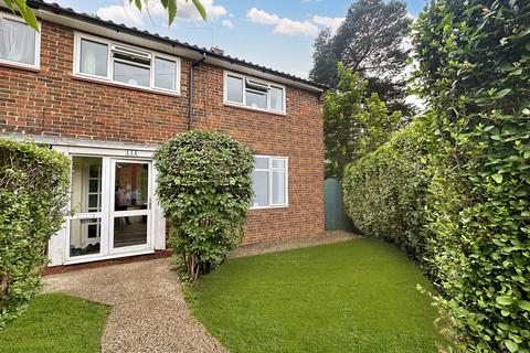 3 bedroom end of terrace house for sale, WOKING