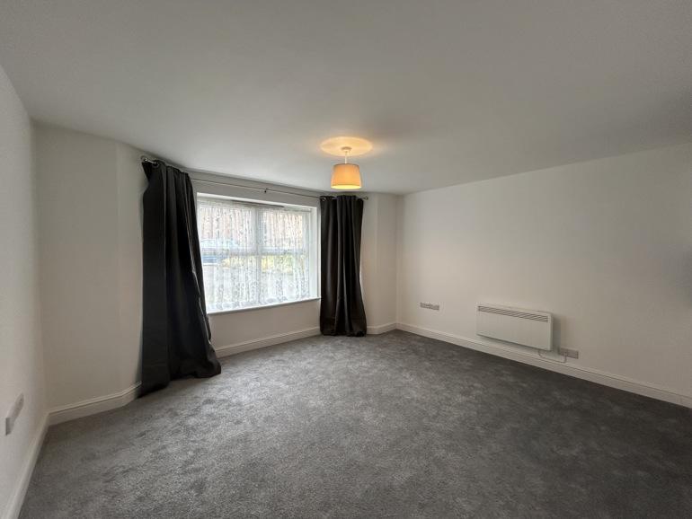 St Lukes Court, 5054 Boxley Road... 1 bed flat £900 pcm (£208 pw)
