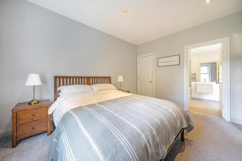 13a Ribblesdale Road, London, SW16 6SF