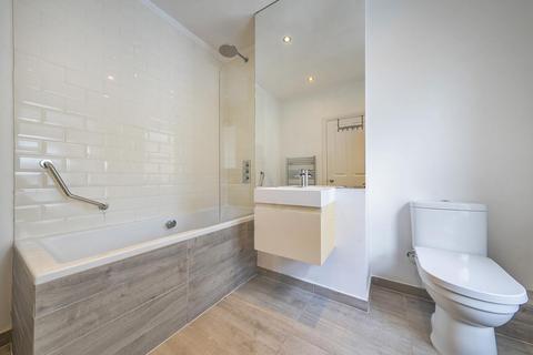 13a Ribblesdale Road, London, SW16 6SF