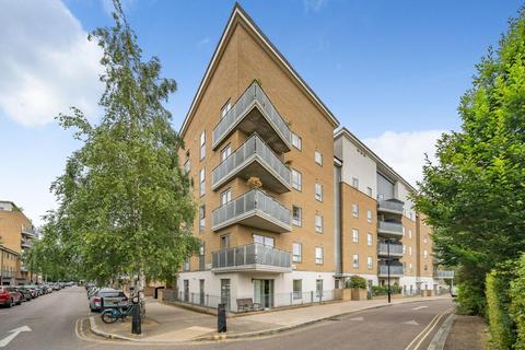 62 Clock View Crescent, London, N7 9GP