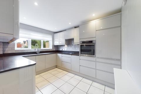 3 bedroom end of terrace house to rent, Peacock Mews, Kidderminster, DY10 2LE