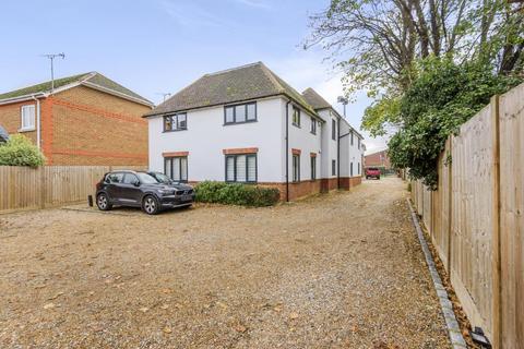 1 bedroom flat for sale, Windsor,  Berkshire,  SL4